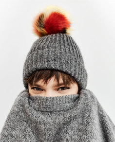 Шапка в рубчик с помпоном Zara
