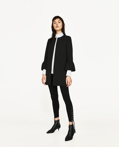 Пальто с воланами на рукавах Zara