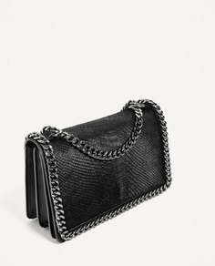 Сумка с тиснением и цепочкой Zara