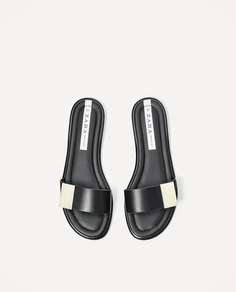 Сандалии с металлической деталью Zara