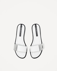 Сандалии с металлической деталью Zara