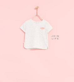 Базовая футболка с карманом Zara