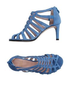 Сандалии Stuart Weitzman