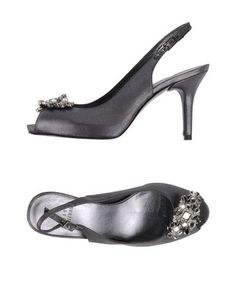 Сандалии Stuart Weitzman