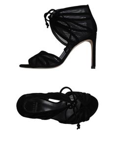 Сандалии Stuart Weitzman