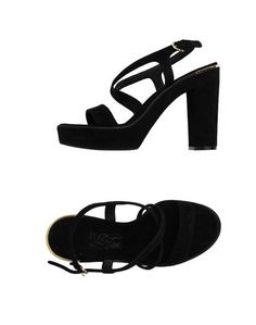 Сандалии Salvatore Ferragamo