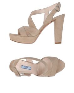 Сандалии Prada