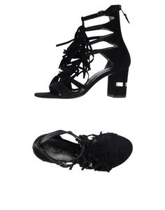Сандалии Stuart Weitzman