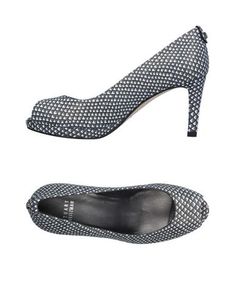 Туфли Stuart Weitzman