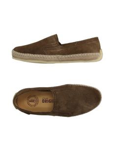 Низкие кеды и кроссовки Clarks