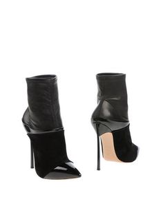 Полусапоги и высокие ботинки Casadei