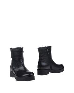 Полусапоги и высокие ботинки Tiffi