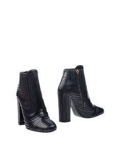 Полусапоги и высокие ботинки Salvatore Ferragamo