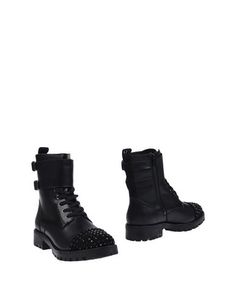 Полусапоги и высокие ботинки Guess