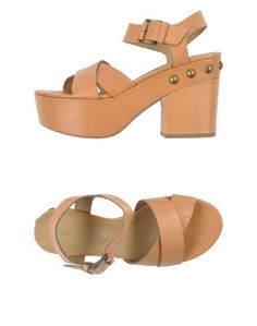 Сандалии VIC