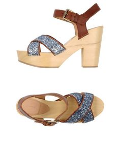 Сандалии À Trois