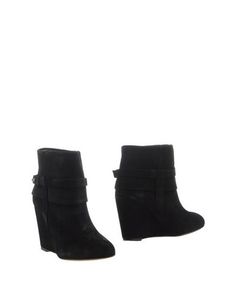 Полусапоги и высокие ботинки Tila March