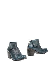 Полусапоги и высокие ботинки Open Closed Shoes