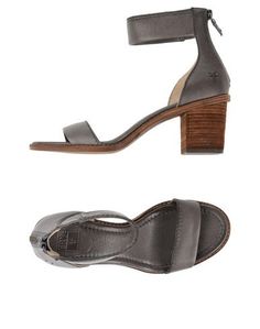 Сандалии Frye