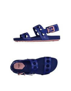Сандалии Fendi