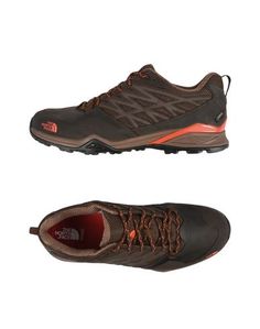 Низкие кеды и кроссовки THE North Face
