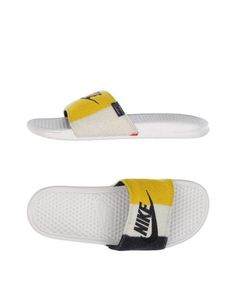Сандалии Nike