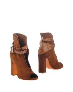Полусапоги и высокие ботинки Santoni