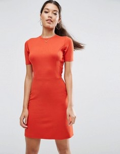 Короткое трикотажное платье с юбкой-трапецией ASOS - Красный