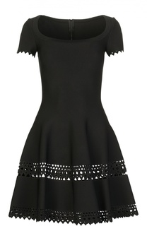 Приталенное мини-платье с перфорацией и овальным вырезом Alaia