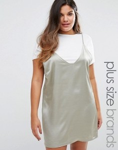 Атласное платье 2-в-1 Missguided Plus - Серебряный