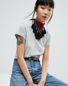 Треугольная бандана с кисточками ASOS - Красный