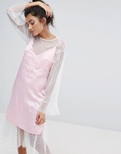 Атласное платье на бретельках Lazy Oaf Dream On - Розовый