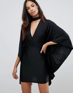 Платье мини с глубоким вырезом спереди и кейпом NaaNaa - Черный