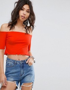Топ с открытыми плечами и рукавами с оборками PrettyLittleThing - Красный
