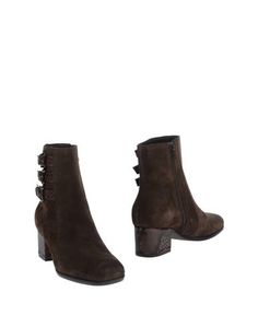 Полусапоги и высокие ботинки Weekend MAX Mara