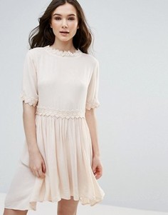 Свободное платье с короткими рукавами Vero Moda - Кремовый
