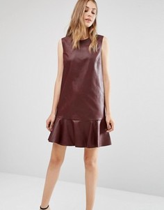 Платье без рукавов из искусственной кожи с круглым вырезом BCBGMAXAZRIA - Красный