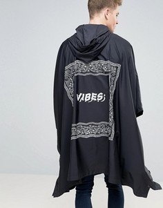 Черное пончо с платочным принтом ASOS - Черный