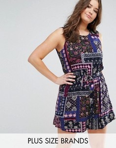 Короткое приталенное платье с платочным принтом Rage Plus - Мульти