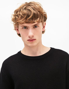 Свитер, выполненный жемчужной вязкой Bershka