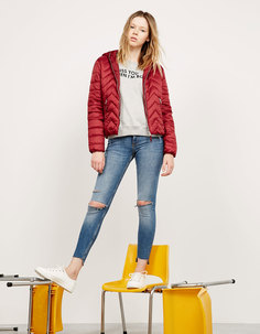Нейлоновая куртка с капюшоном Bershka