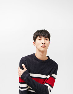 Свитер в полоску Bershka