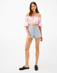 Шорты из искусственной замши с пряжкой Bershka