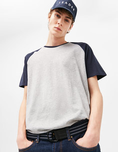 Футболка-бейсболка с короткими рукавами Bershka