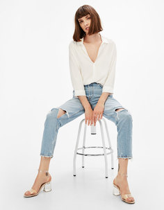 Блуза с v-образным вырезом Bershka