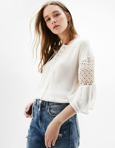 Блуза из гипюра со шнуровкой Bershka