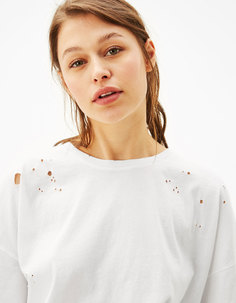 Объемная футболка с декоративной строчкой Bershka