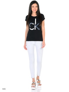 Джинсы Calvin Klein