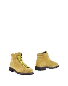 Полусапоги и высокие ботинки Santoni