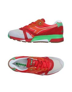 Низкие кеды и кроссовки Diadora